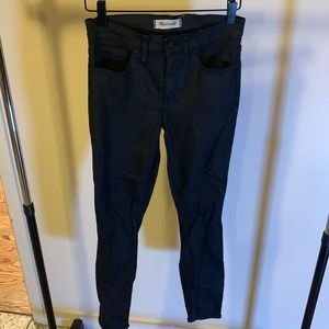 Madewell 9” High-Rise Skinny black pant with sheen - size 25